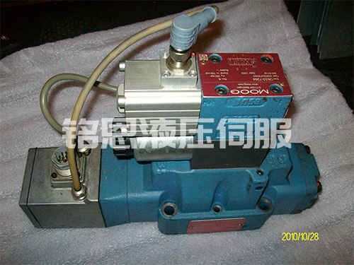 上海MOOG  D662伺服阀